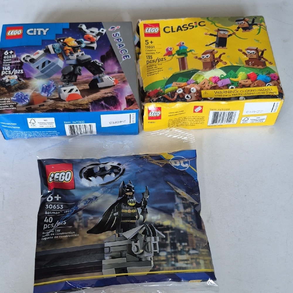 Lego 60428 Space Construction, 11031 Monkey Fun With Batman 30653.New